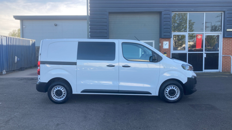 Peugeot Expert L1 Diesel 2.0 BlueHDi 145 Professional Crew Van